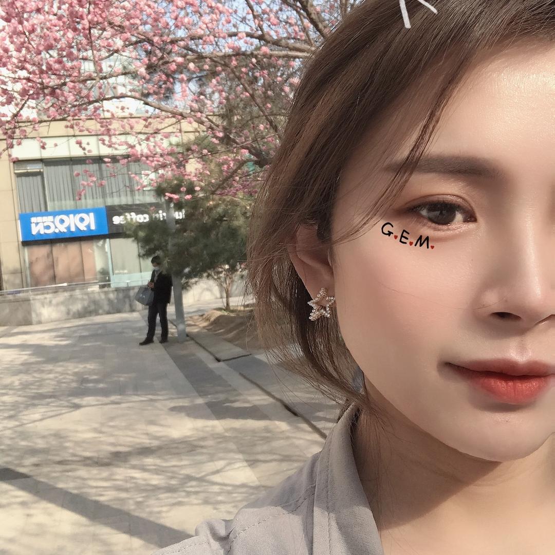伊菲尔美甲美睫