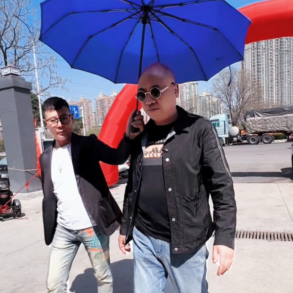 光头豹哥