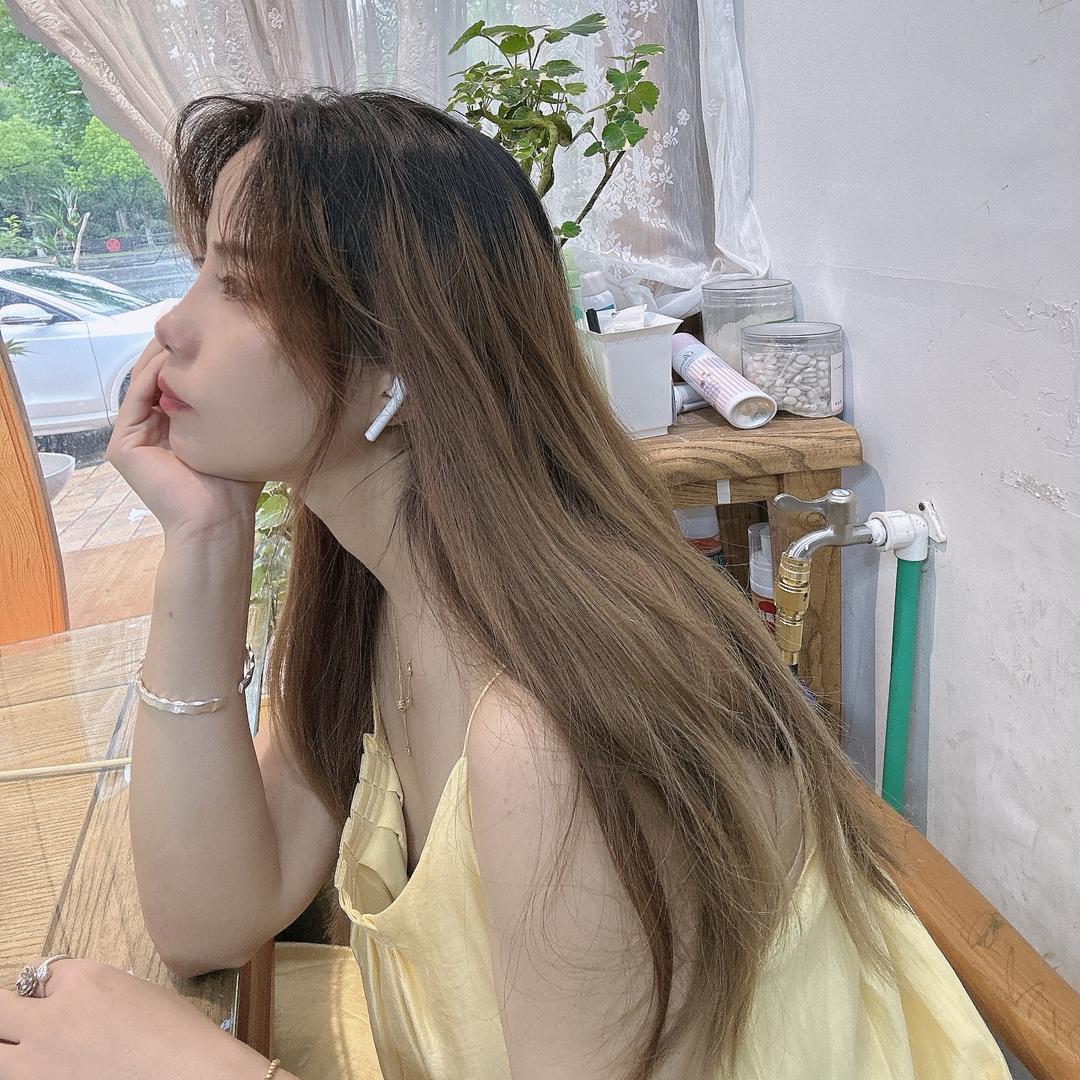 蔚然