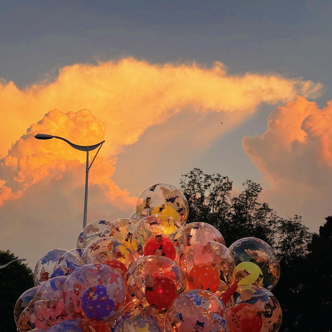 乱七八糟的发发