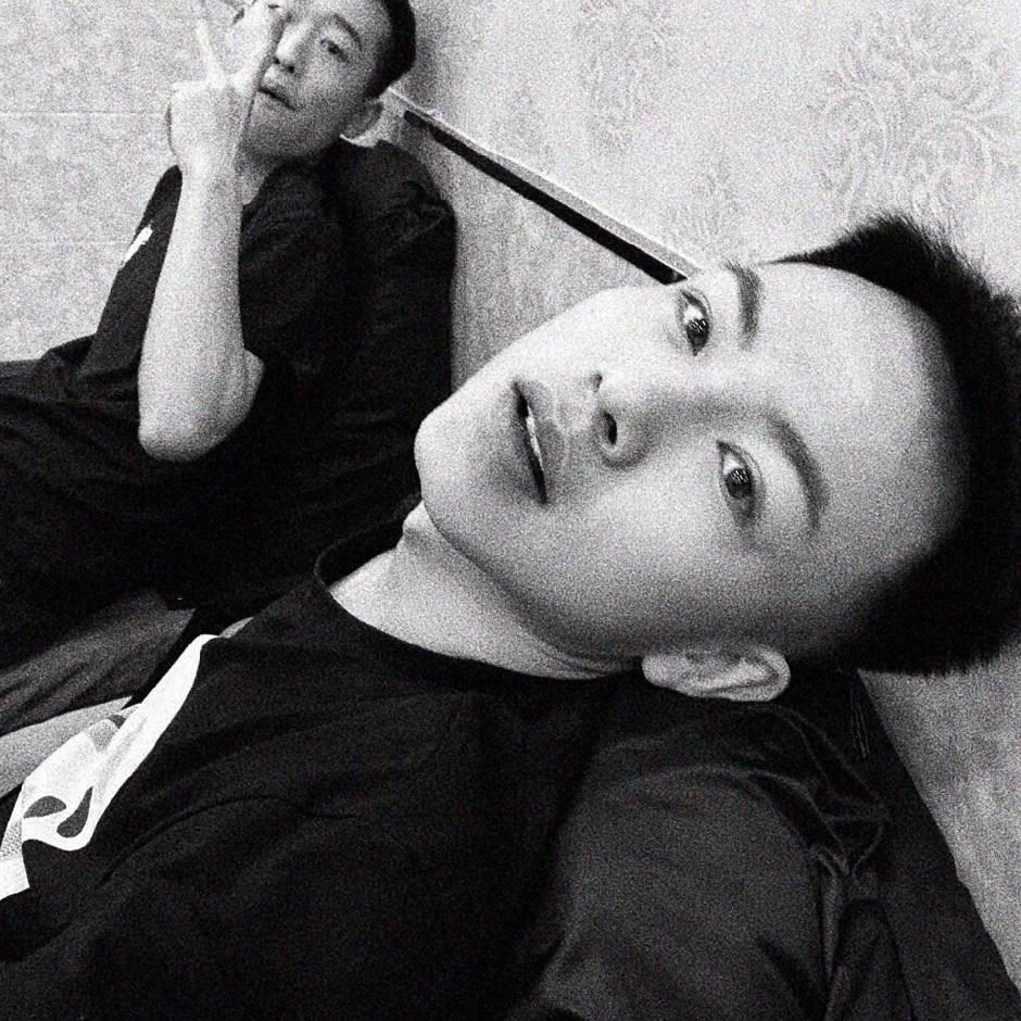 讲个安、