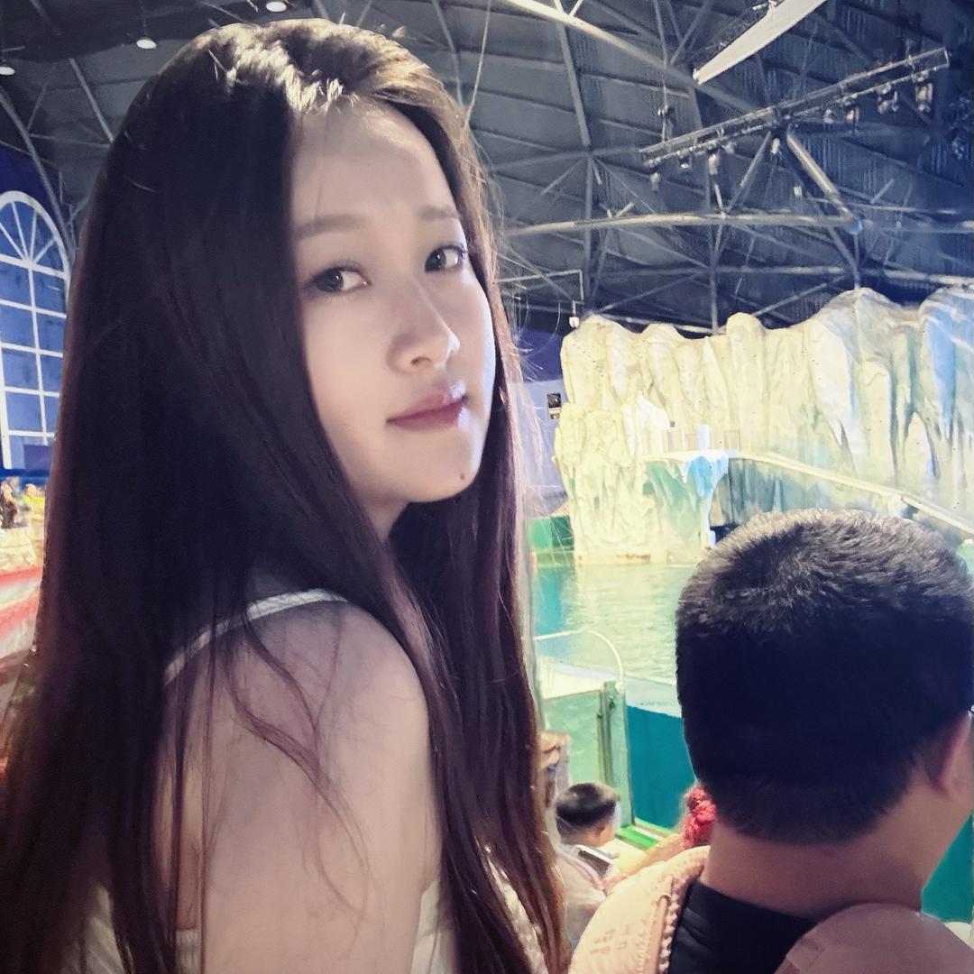 楠..
