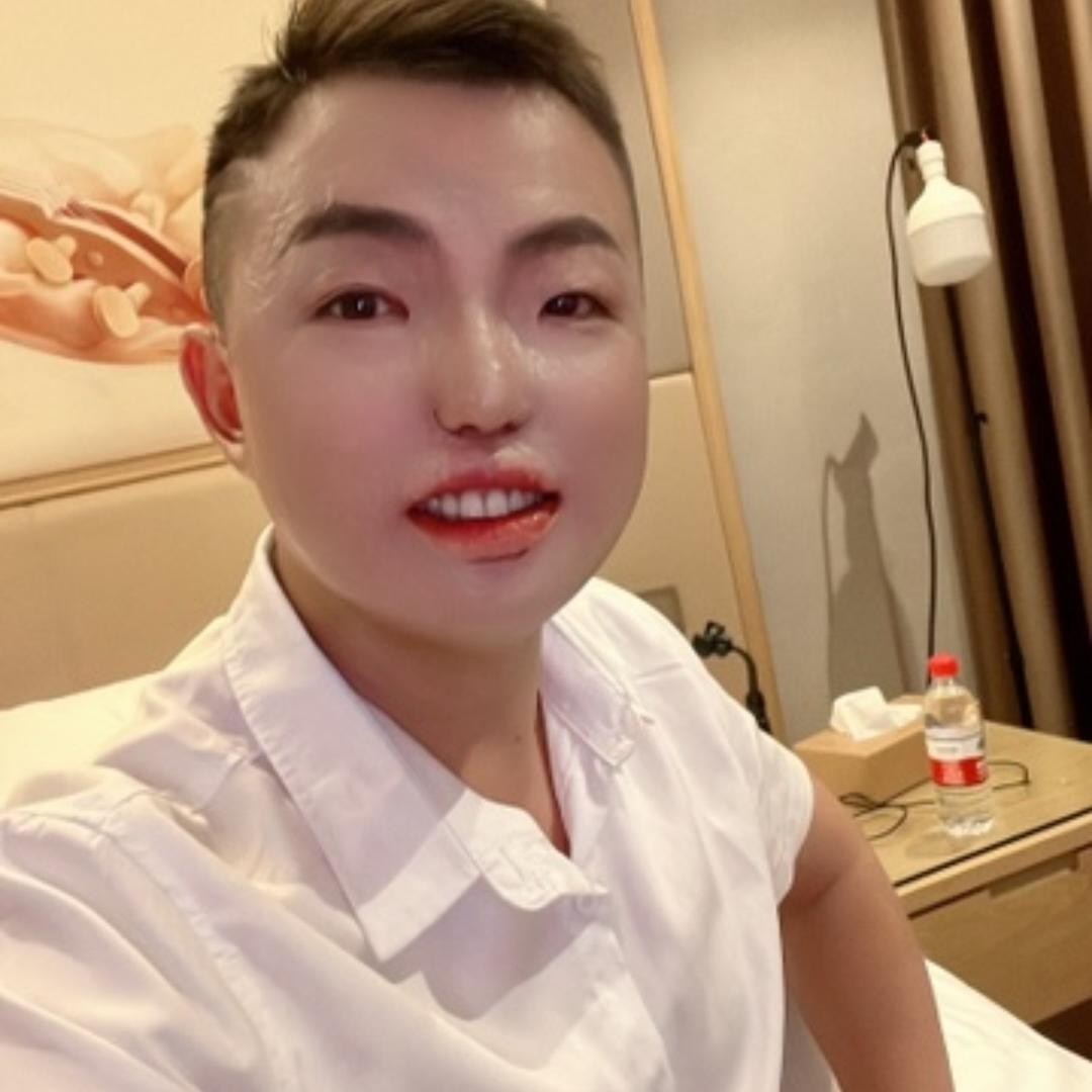 林（林小丑)
