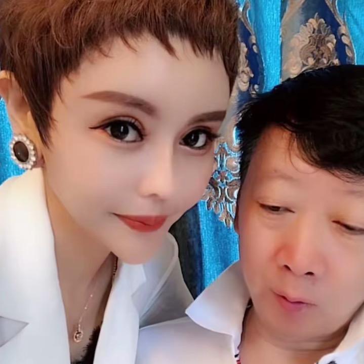 小影儿子婚礼现场拍摄