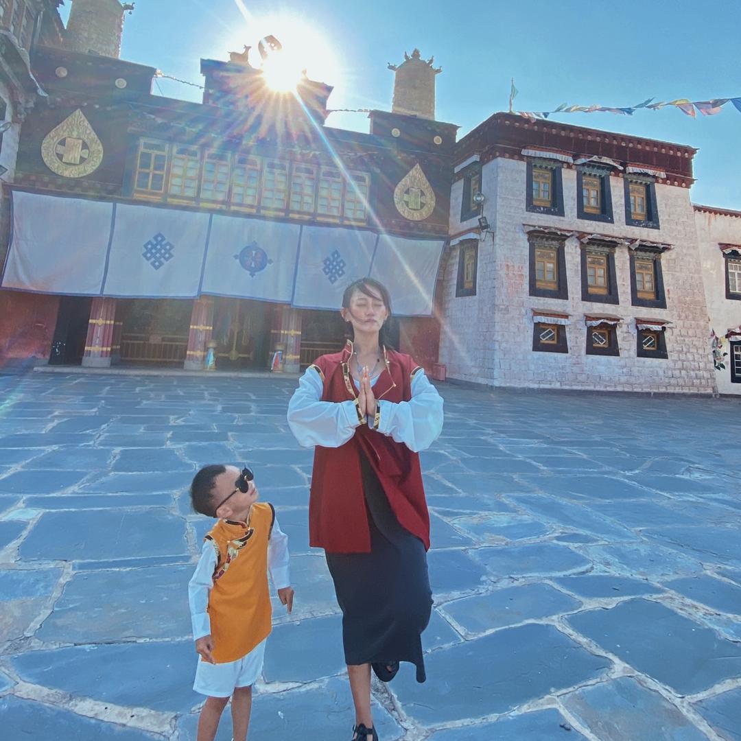 小黑子不吃香菜。