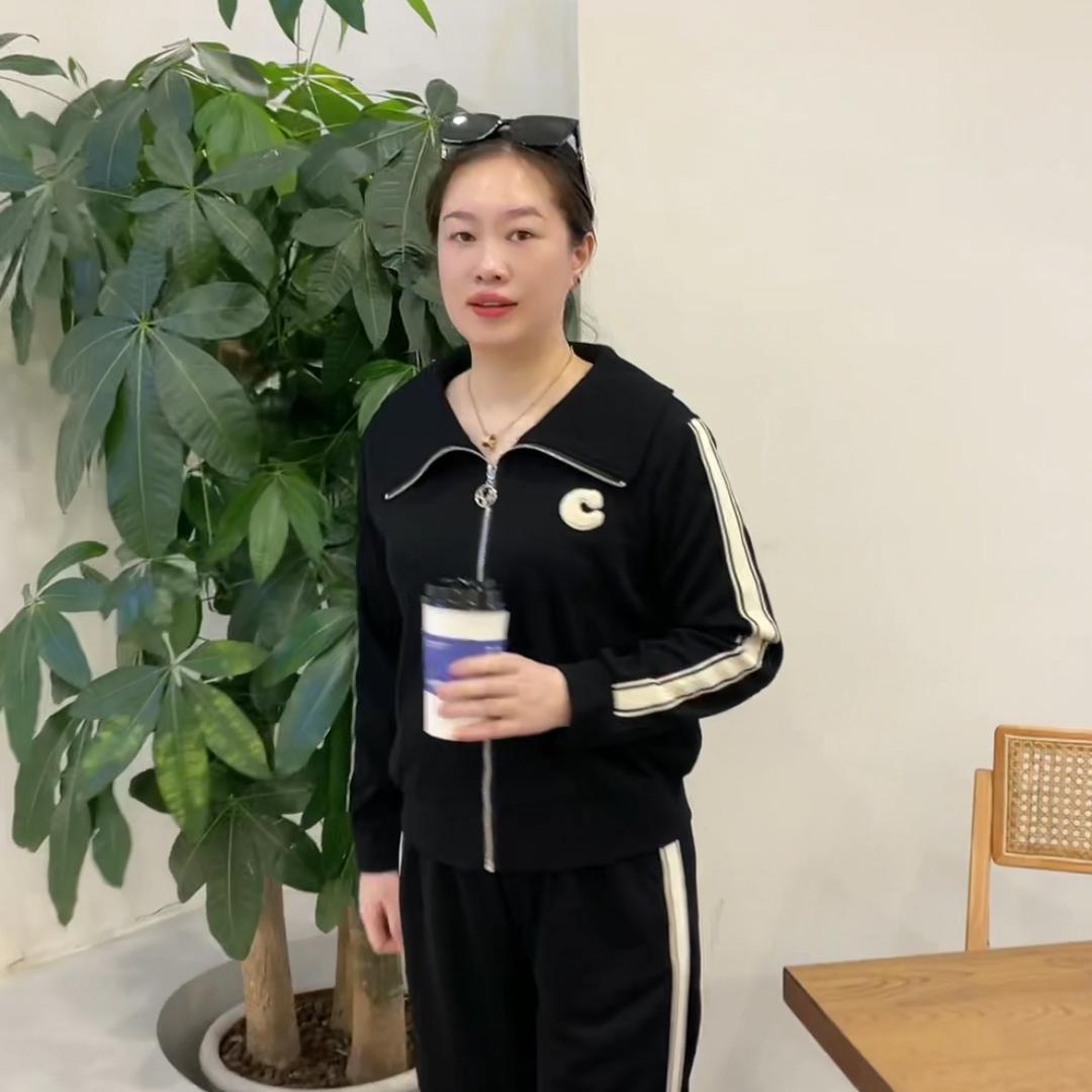 宸希服饰（妈妈装）