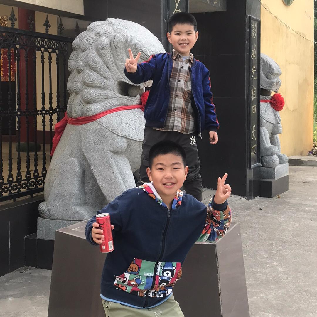 🐶（12岁）咬🐶（9岁）