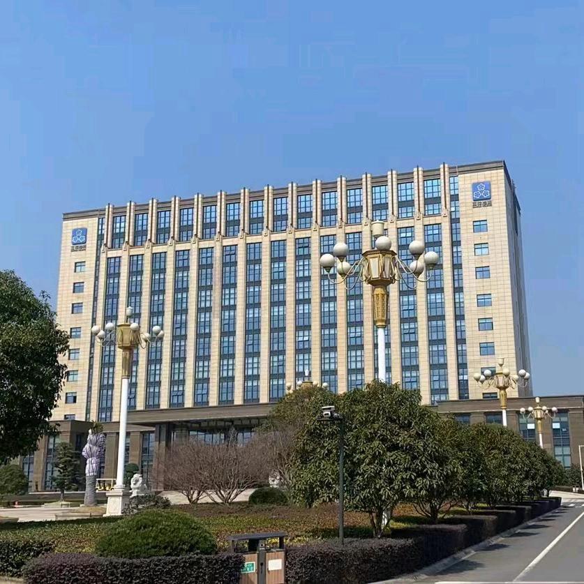 鲁岗布衣服装城