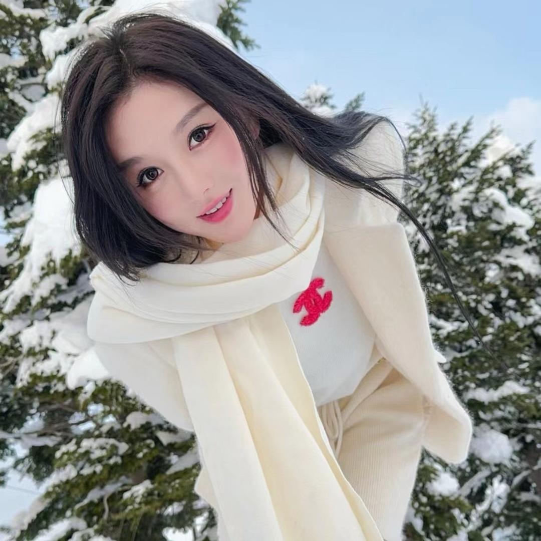 翁雯尔雅