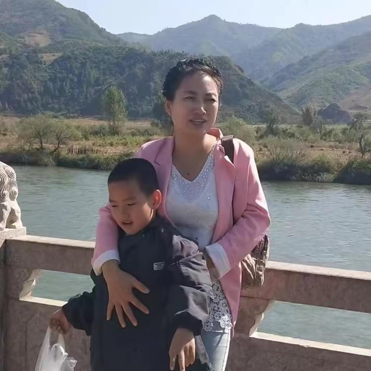 丽雅一家吖