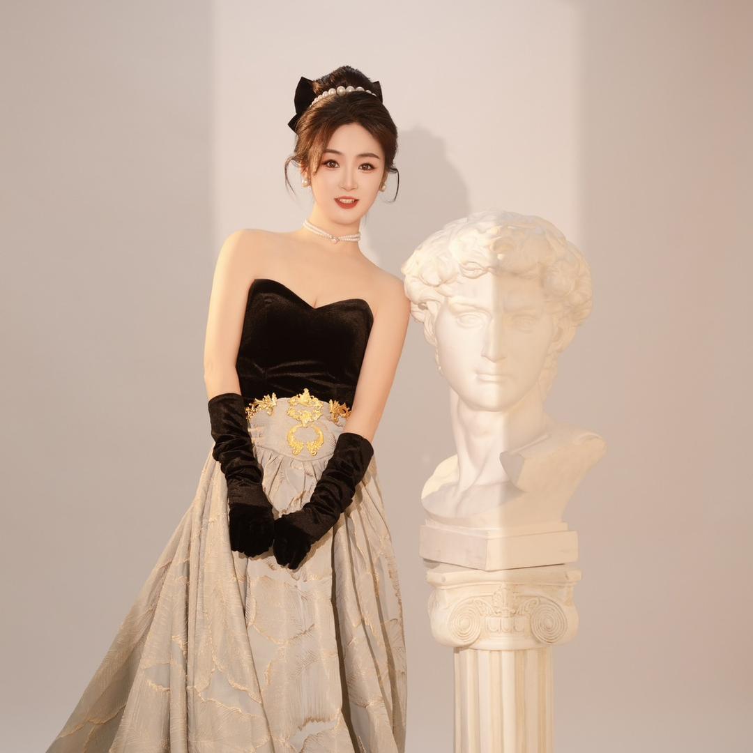 小姐姐Ya