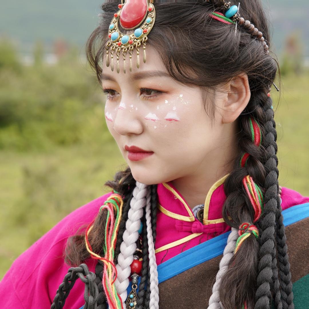 你瞒我瞒