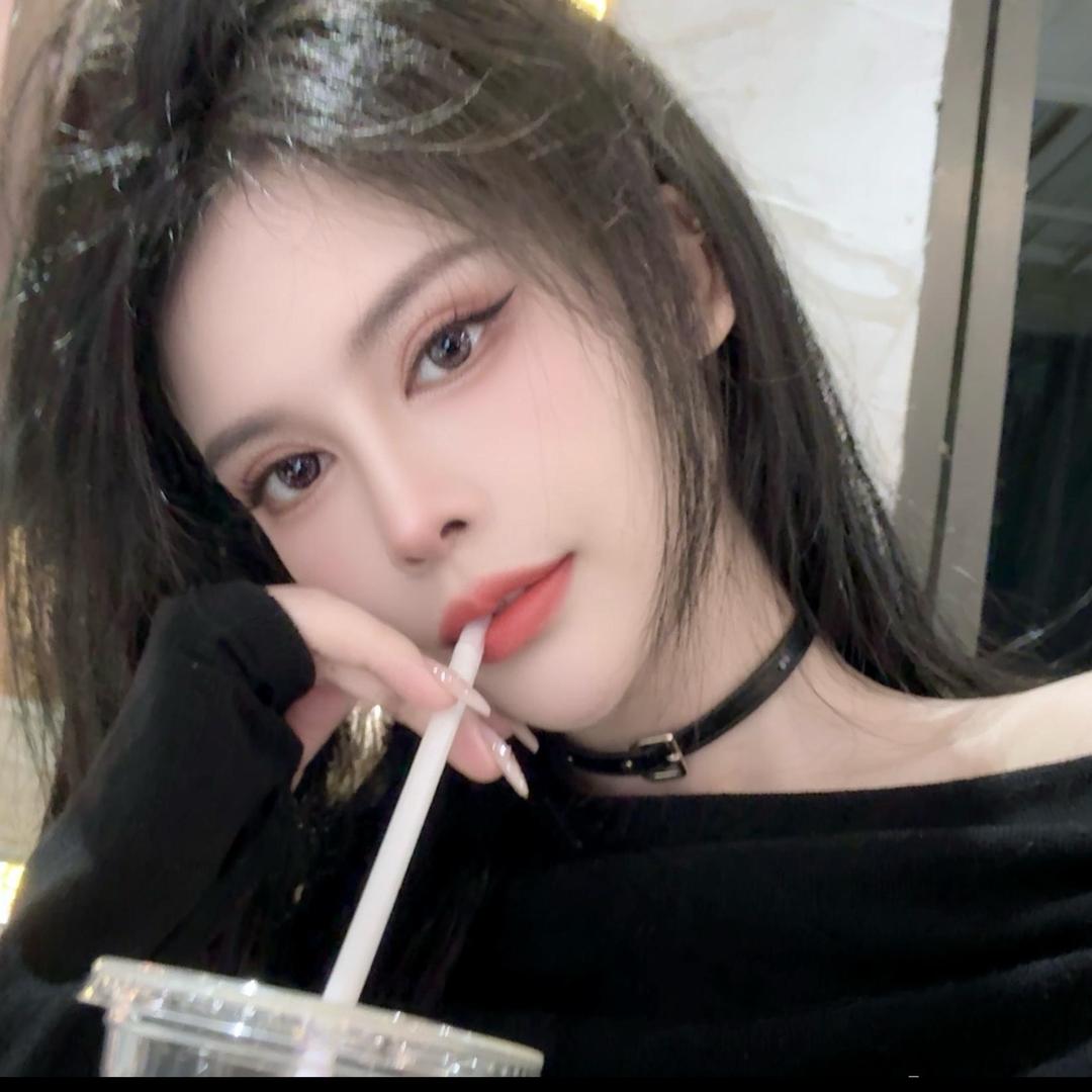 孖兮兮*