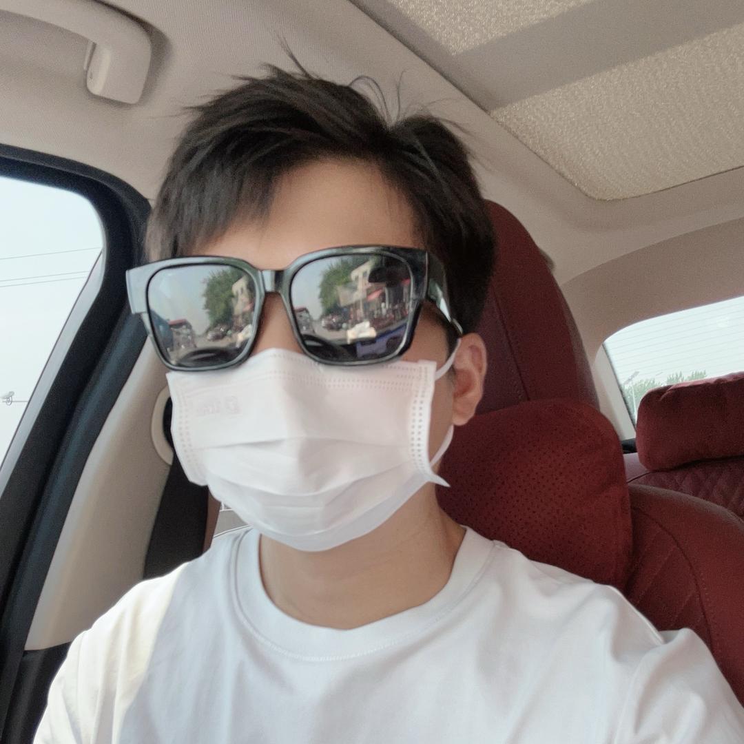 爱理财的家明