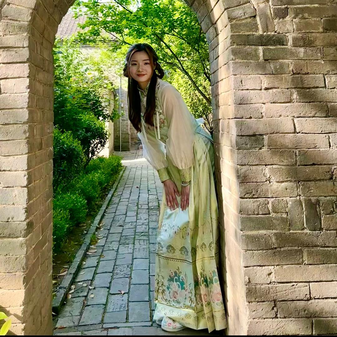 阿萌和小妤