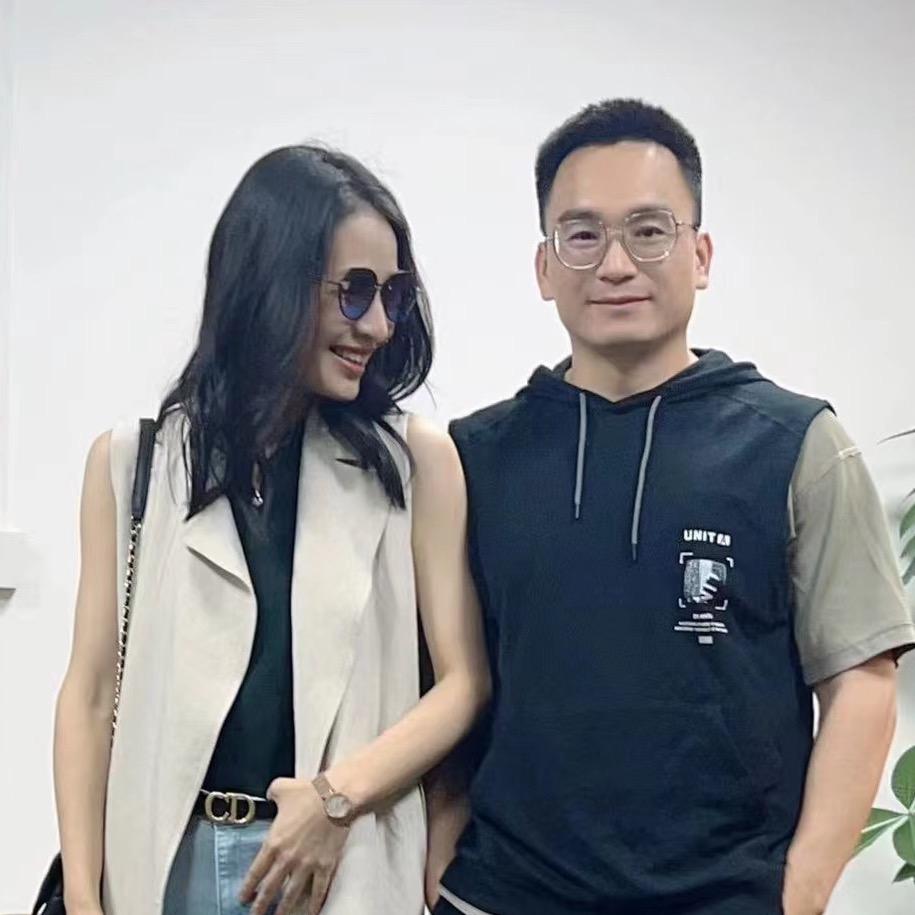 奋斗的广东夫妇-张奋与张懿
