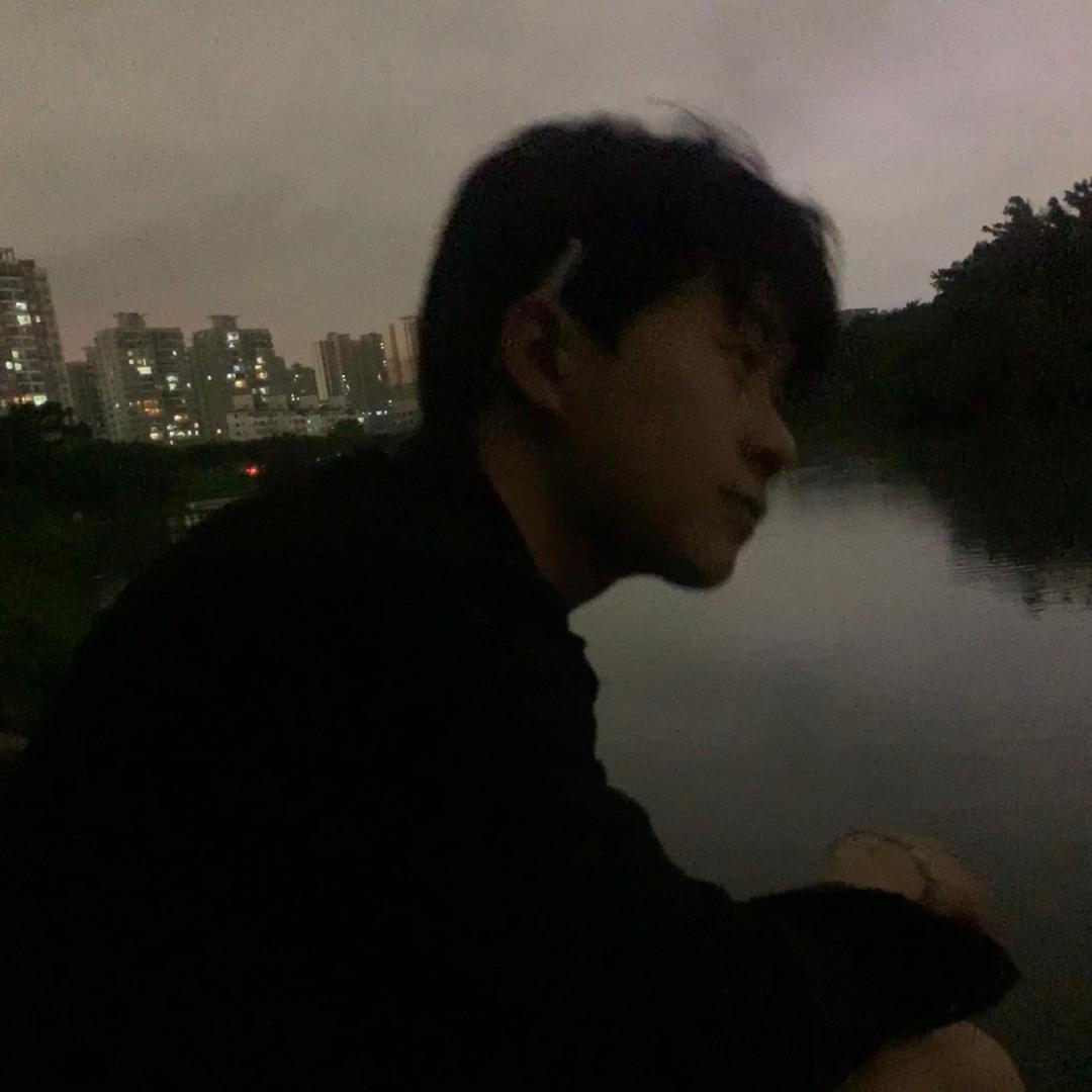 Yq.
