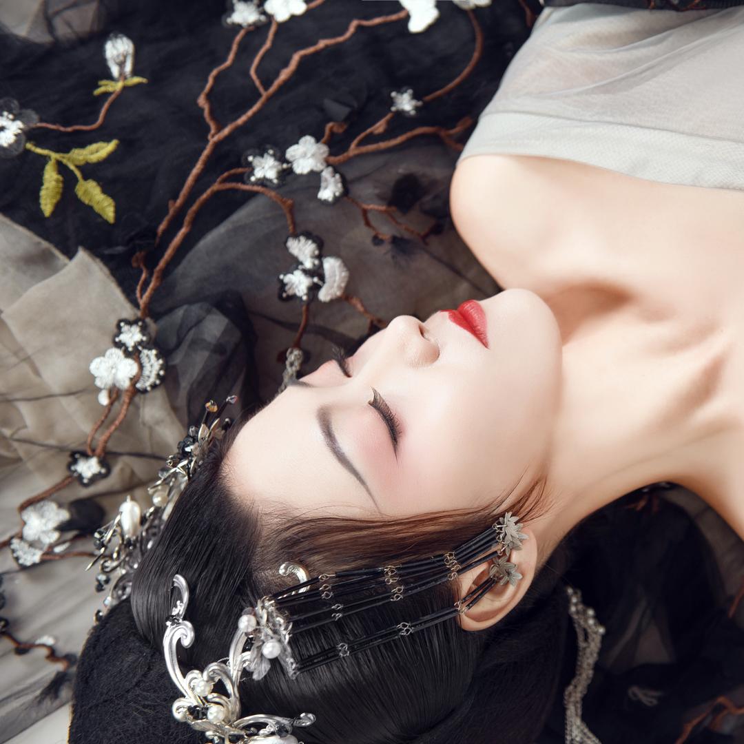ESSEN埃森整体木作周盛