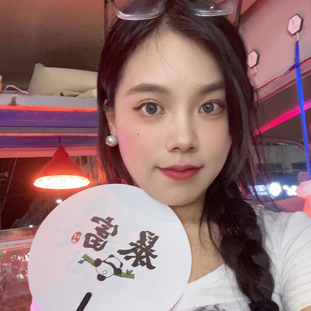 小琴卖鸭头🦆