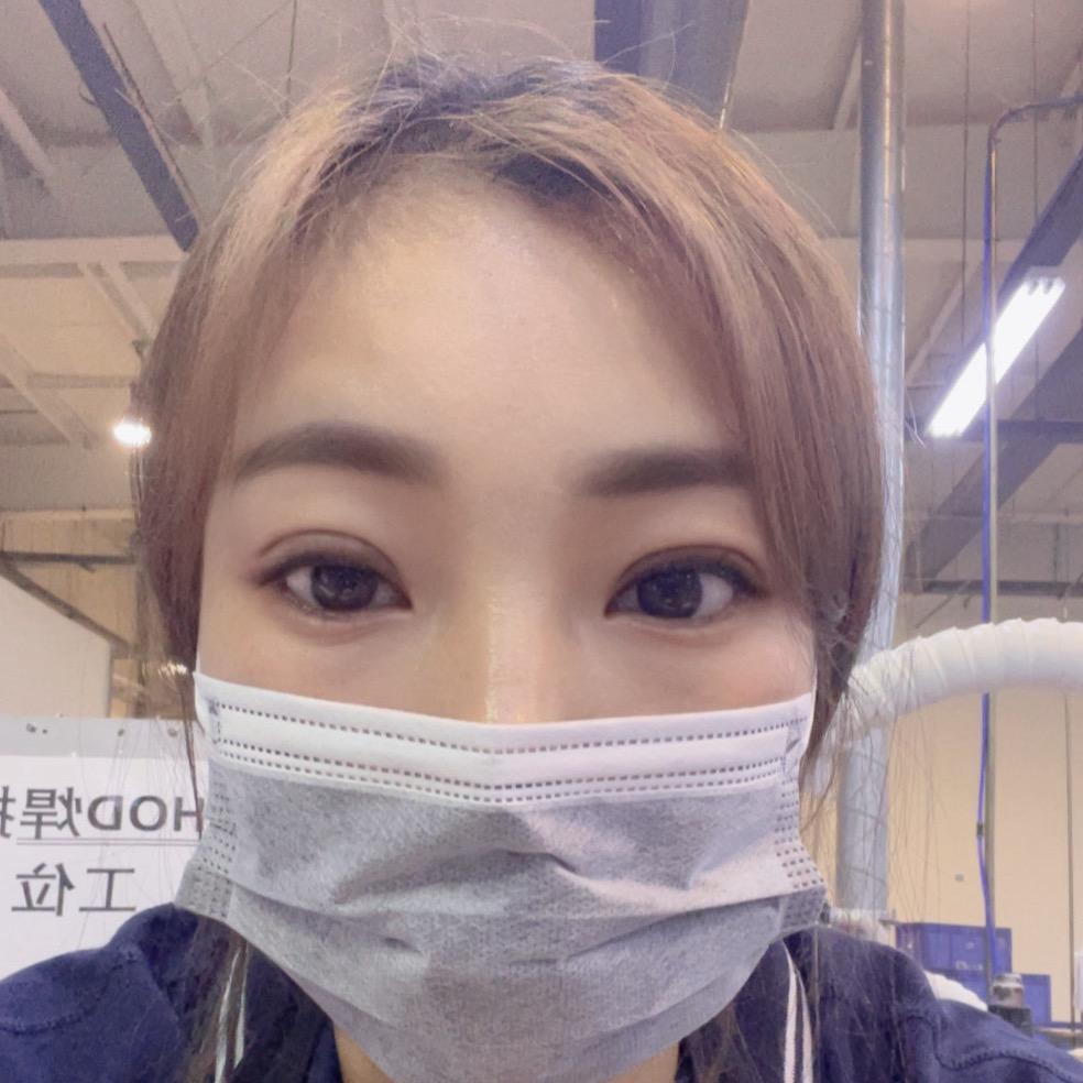 有点黑的女孩
