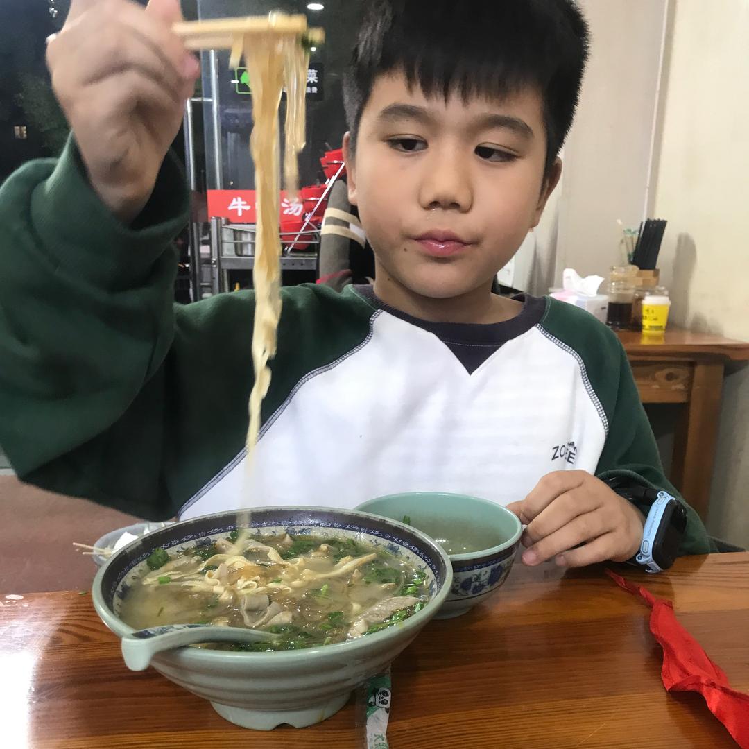 乐隆冬