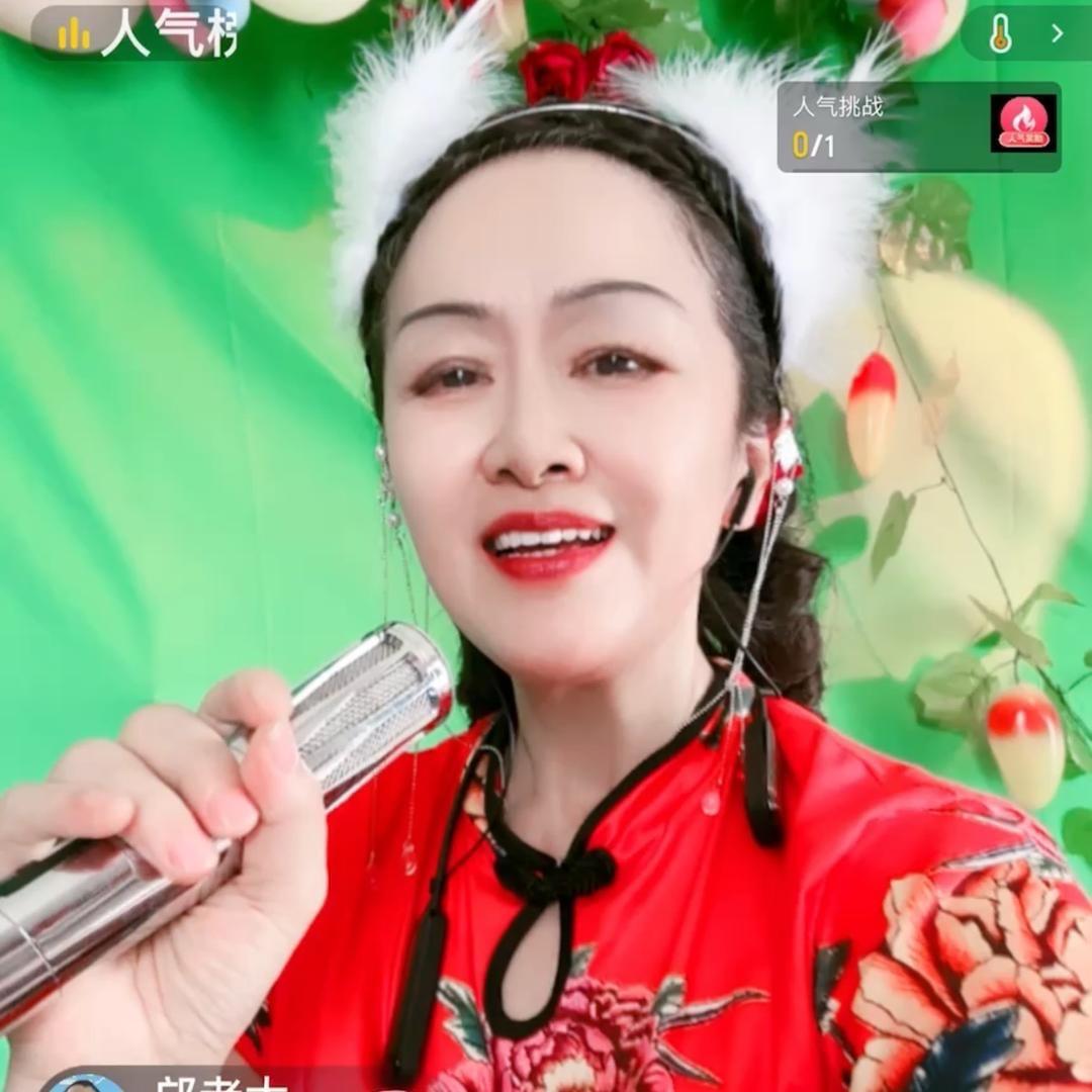 杨杨：中午（11:40）首播很高兴认识大