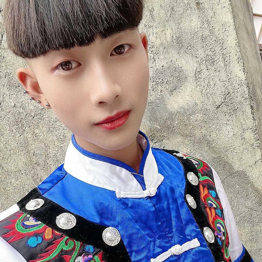 安龙火凤凰青年艺术团