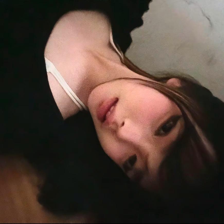 iu77