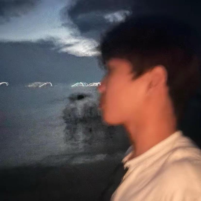 路小雨.
