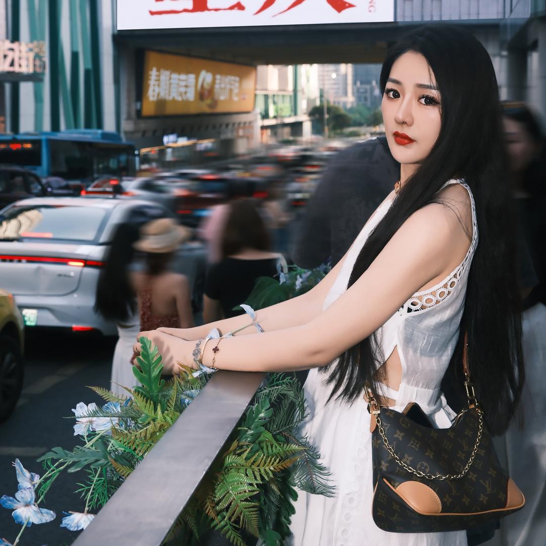栀一
