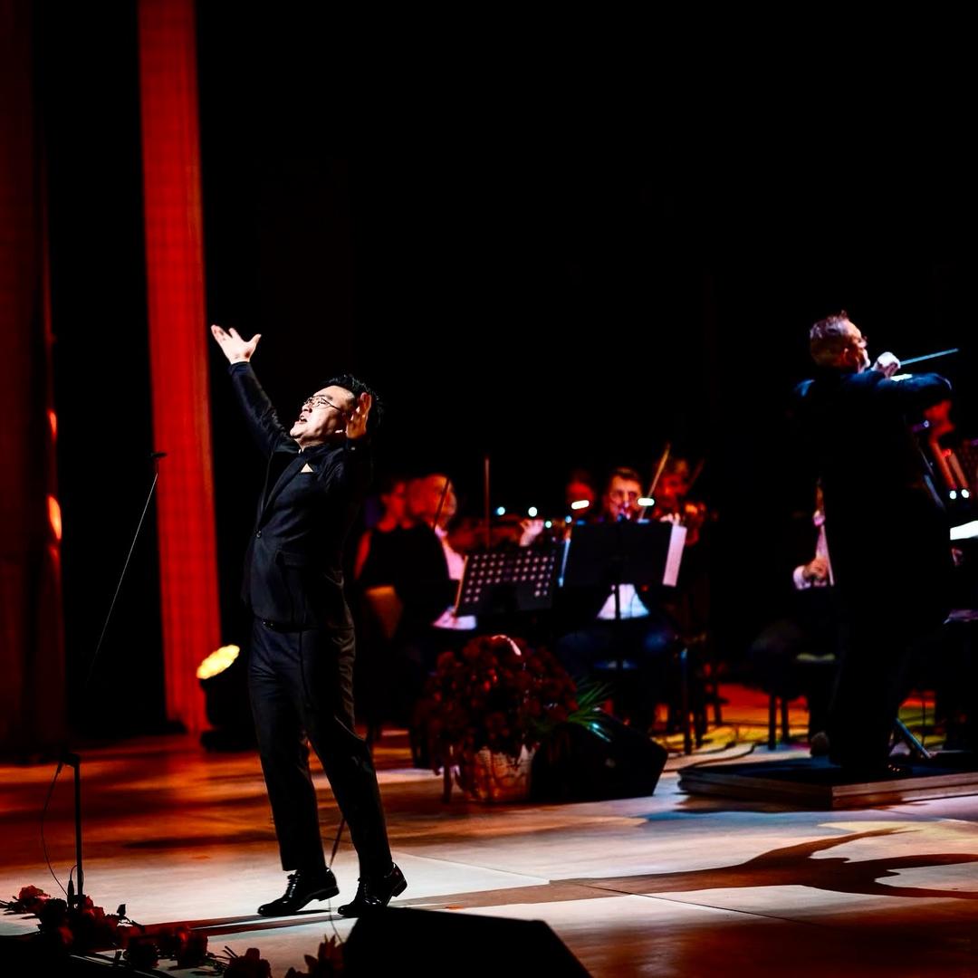 男高音LeoChen🇵🇱波兰