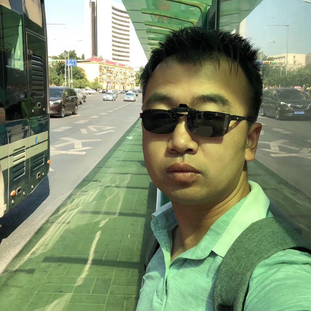 追风逐梦团团团