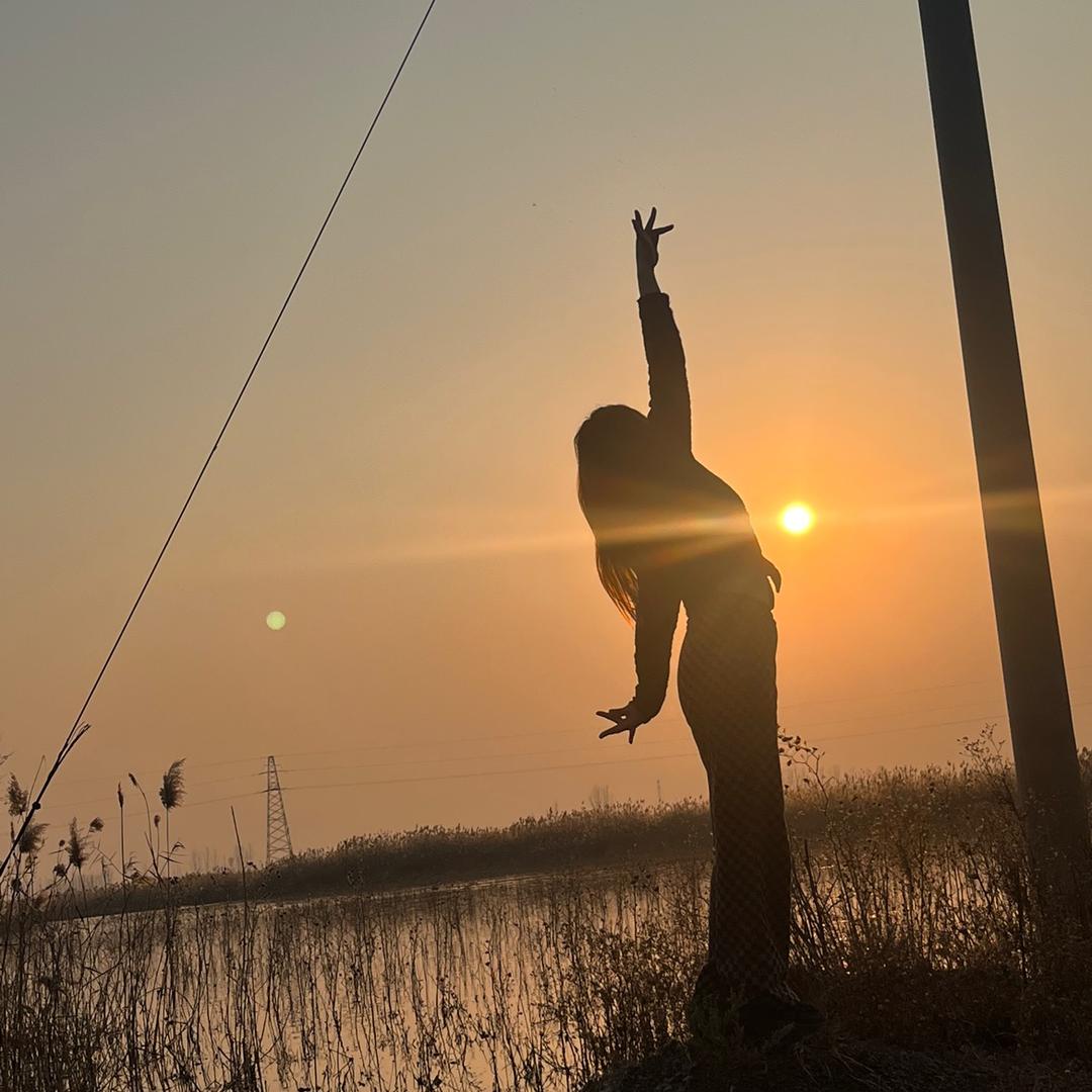 @浅笑不语꧔ꦿ℘