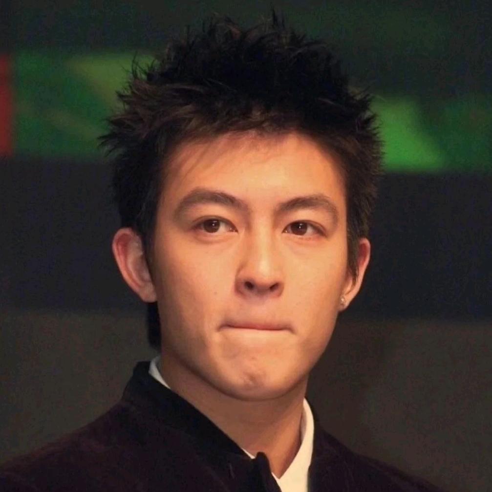 一只小青团啊