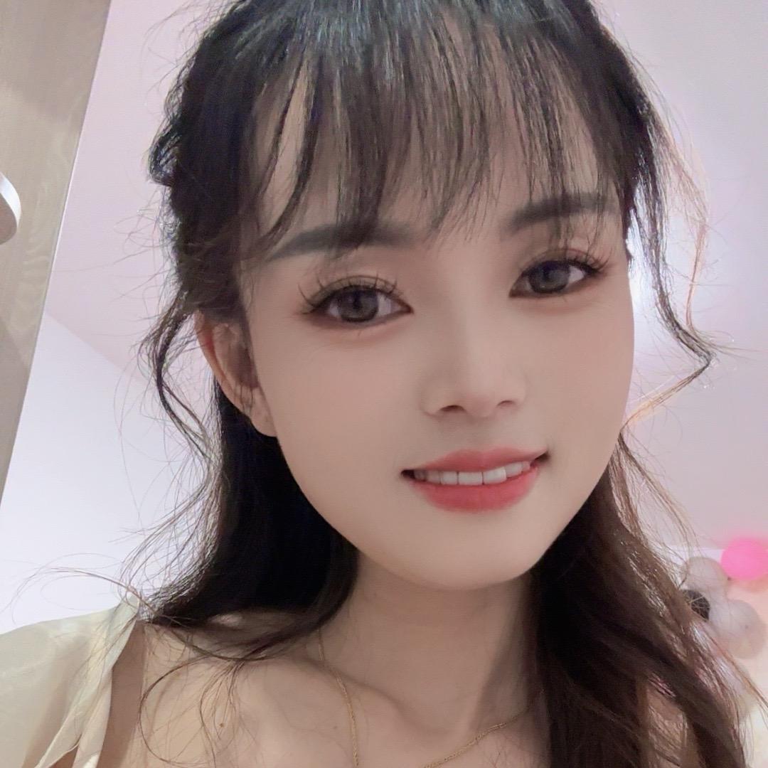 苗家美美（小啦啦）