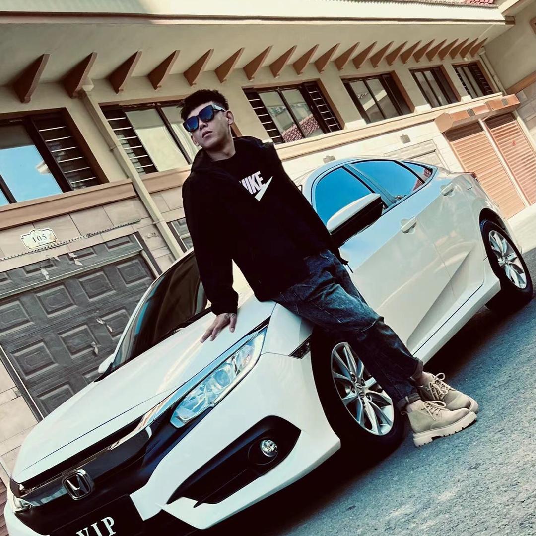 鸿盛二手车 小鑫