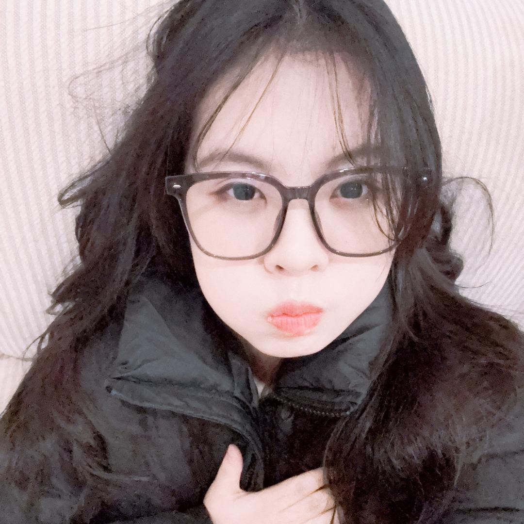 打🏸不跑的苏小圆