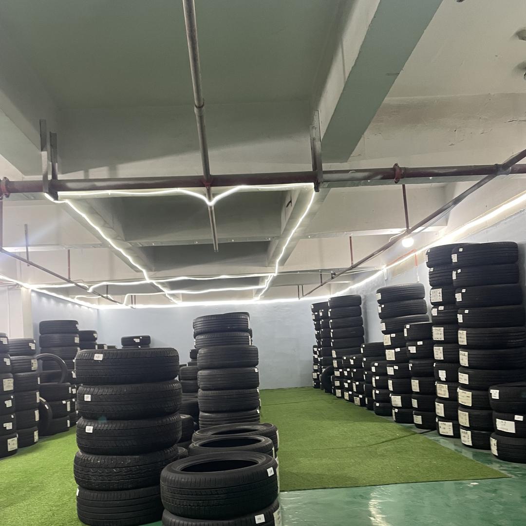 重庆摩斯二手轮胎