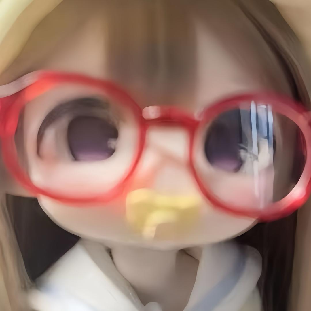 Nana半糖.