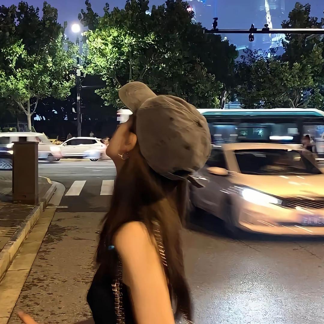 @訁👑