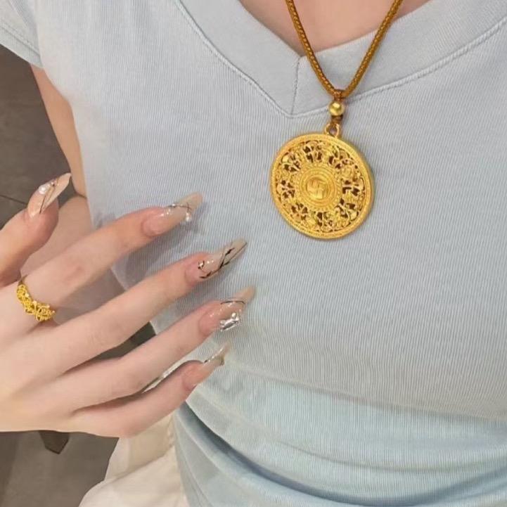 钰璐珠宝金包银店