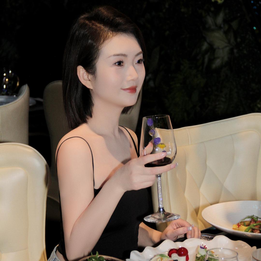 四川姑娘范范