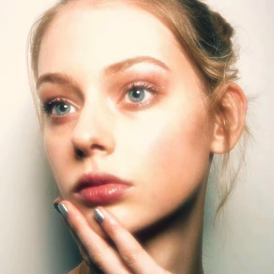 NANA·