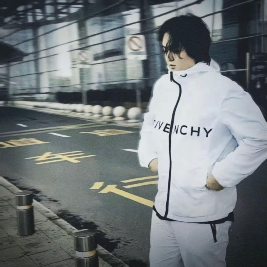 采姑娘地小蘑菇