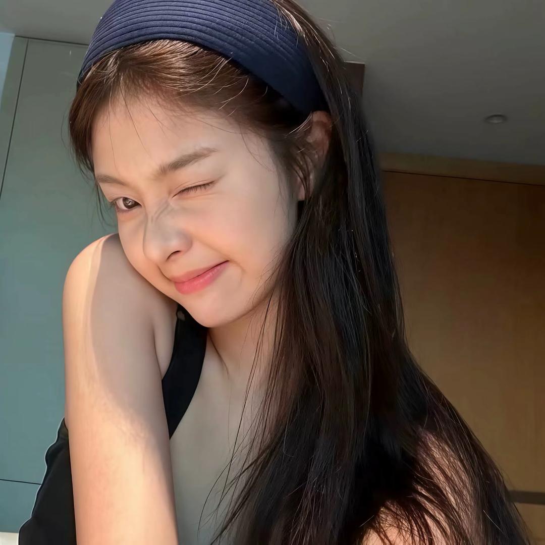 Su   .