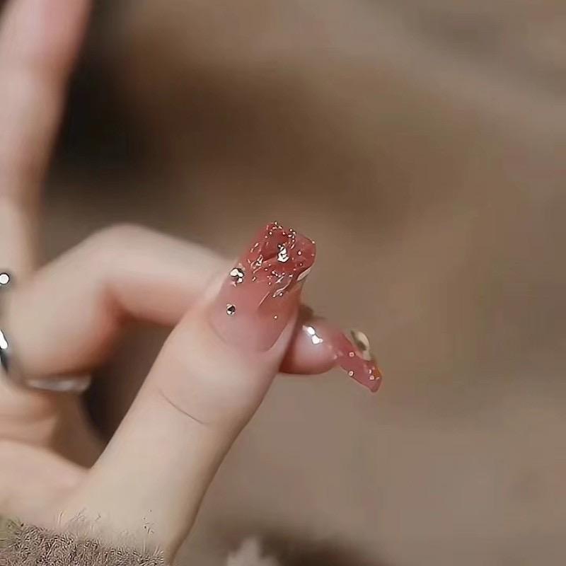 康康KK穿戴甲
