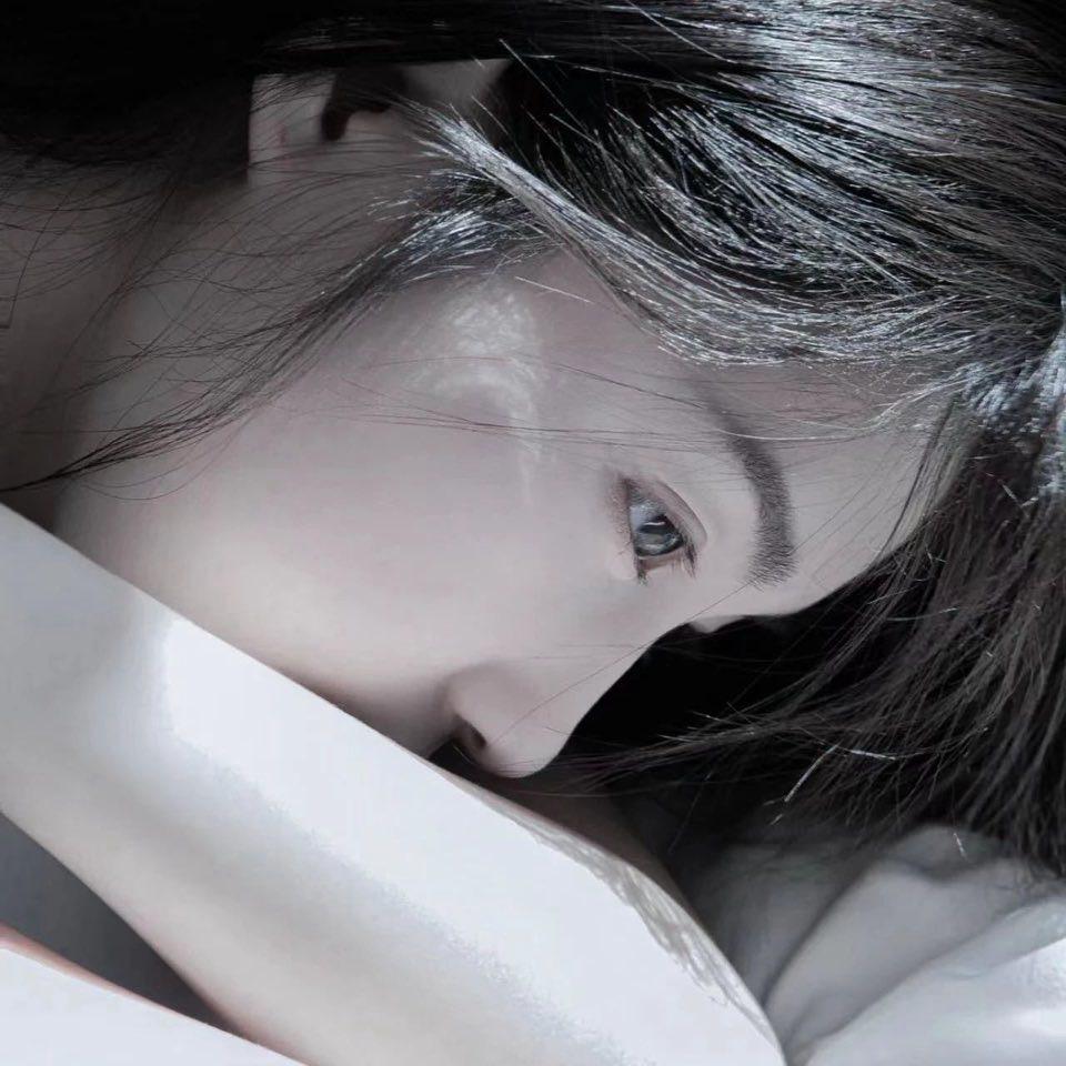 请不要感到悲伤