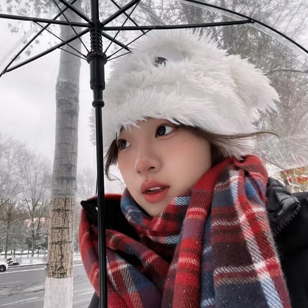 糕冷小何