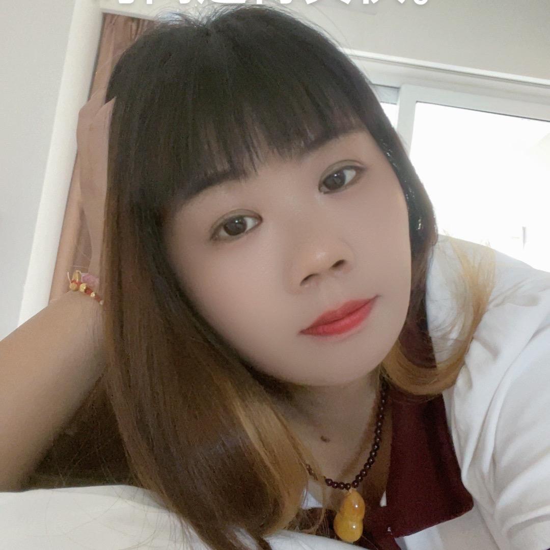 小芳草😜😜😜
