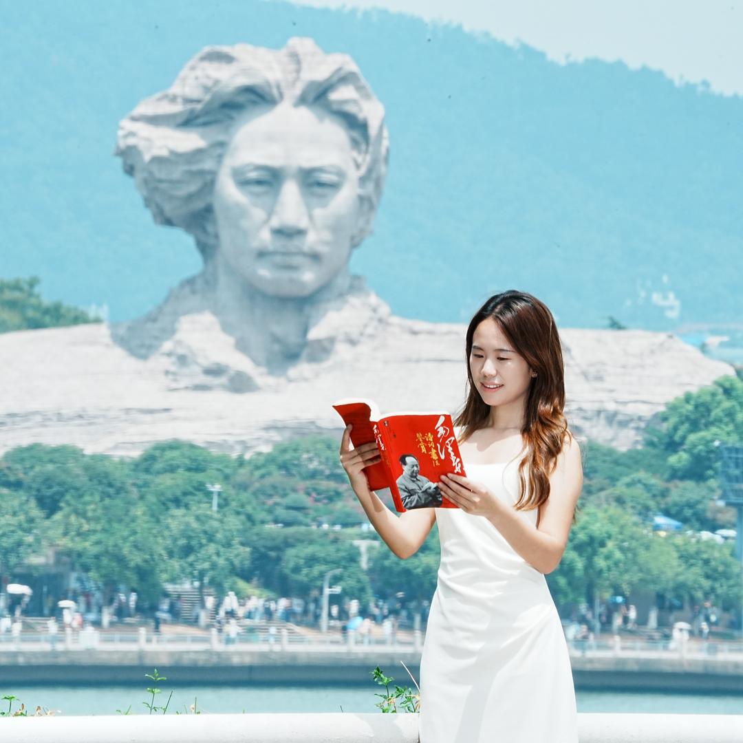 小张同志选调在叙永